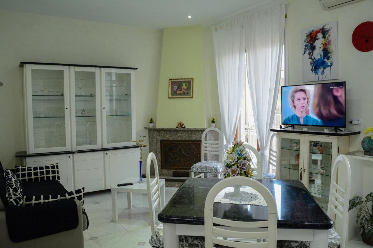 Residenza Margherita - Centralissima Салерно Экстерьер фото