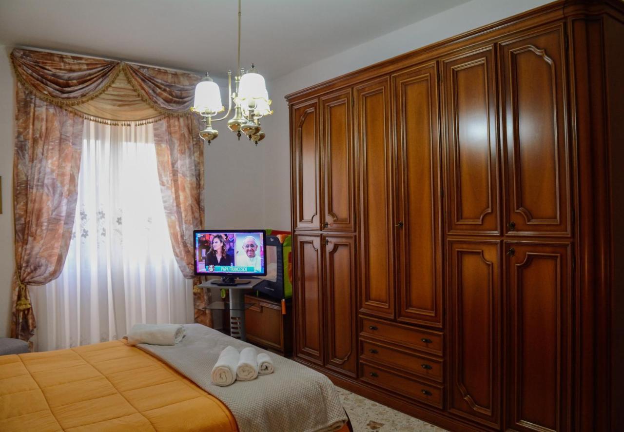 Residenza Margherita - Centralissima Салерно Экстерьер фото