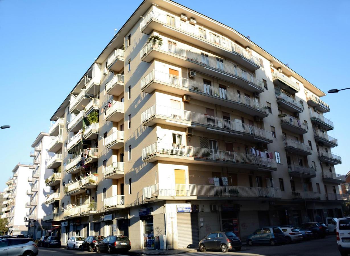 Residenza Margherita - Centralissima Салерно Экстерьер фото