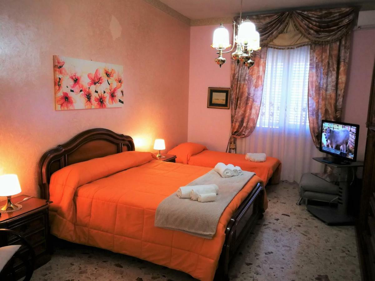 Residenza Margherita - Centralissima Салерно Экстерьер фото